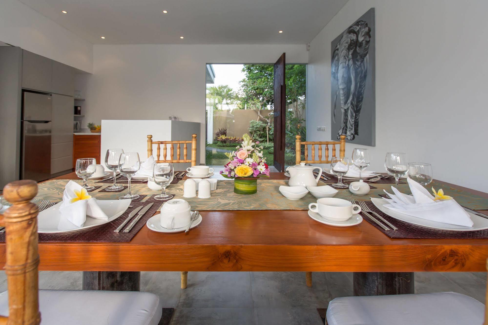 Gajah Villas Bali By Nagisa Bali Seminyak Buitenkant foto